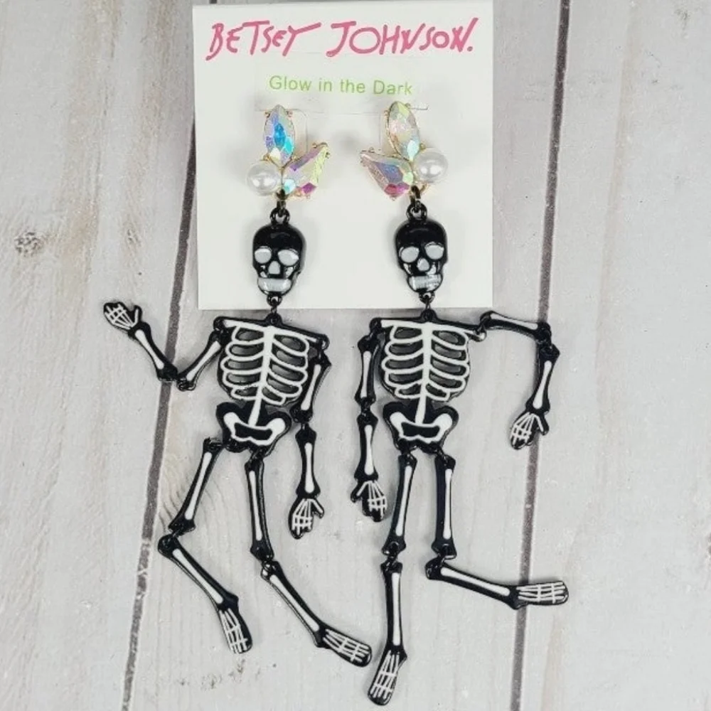 Betsey Johnson Skeleton Earrings Glow In The Dark - Picture 1 of 9
